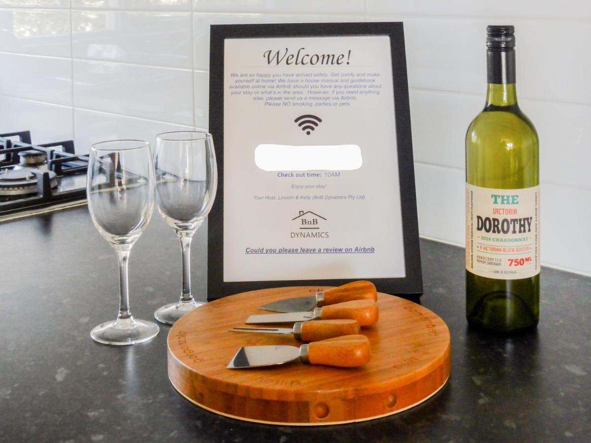 Glen Iris, Quiet Boutique 2 Bedroom Netflix, Wifi, Parking, Free Wine Melbourne Dış mekan fotoğraf
