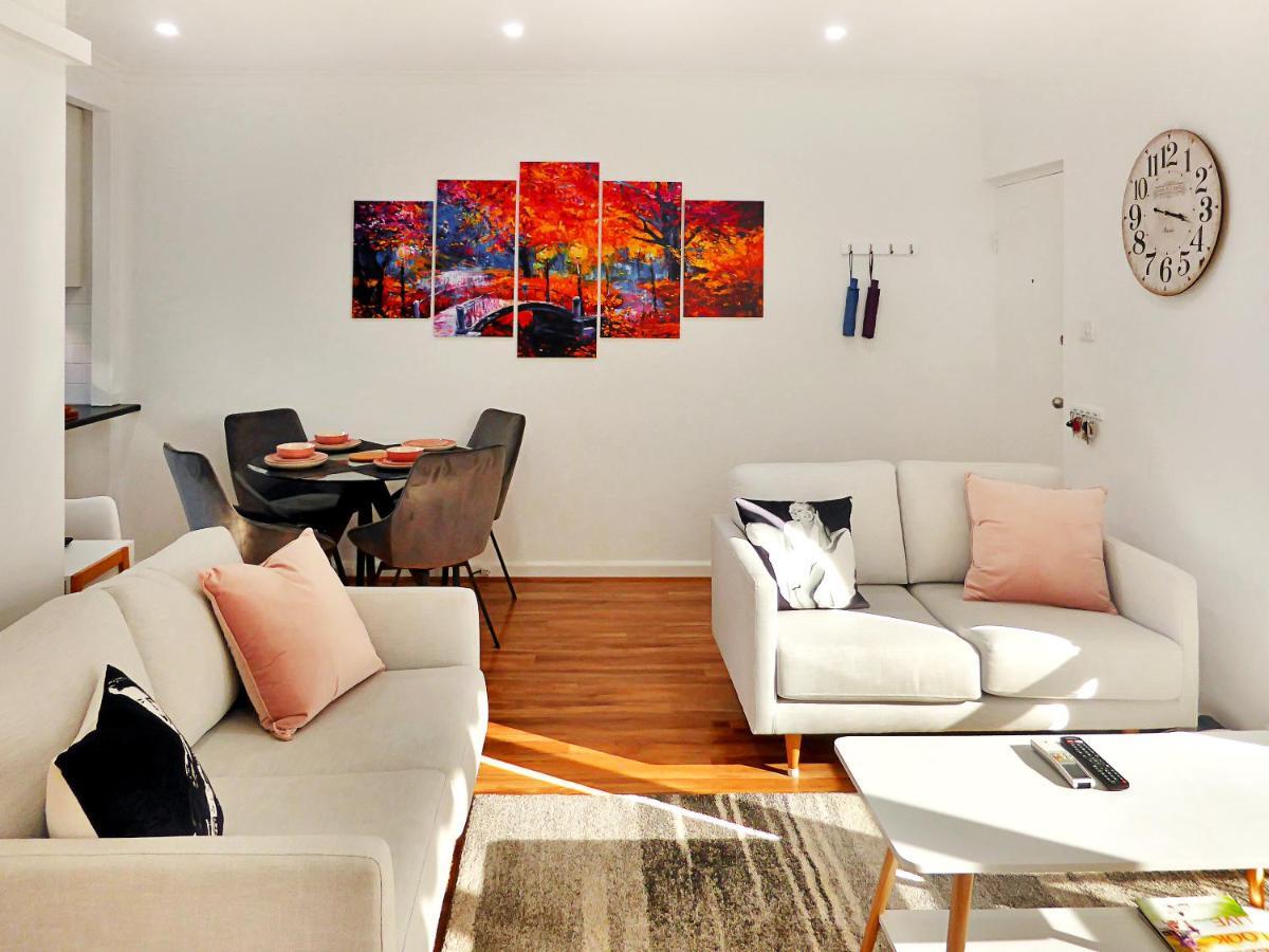 Glen Iris, Quiet Boutique 2 Bedroom Netflix, Wifi, Parking, Free Wine Melbourne Dış mekan fotoğraf