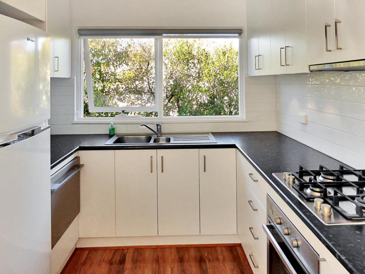 Glen Iris, Quiet Boutique 2 Bedroom Netflix, Wifi, Parking, Free Wine Melbourne Dış mekan fotoğraf